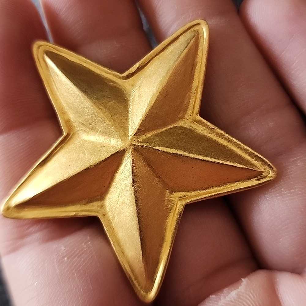 Leslie Block brooch